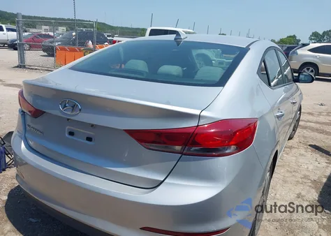 2017 Hyundai Elantra Se z USA, uszkodzony, nr VIN 5NPD84LF1HH069750